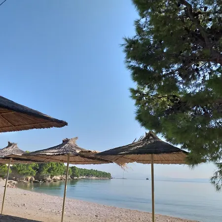 Apartmán Gemuetliche Mit Terrasse In Bidol By Interhome